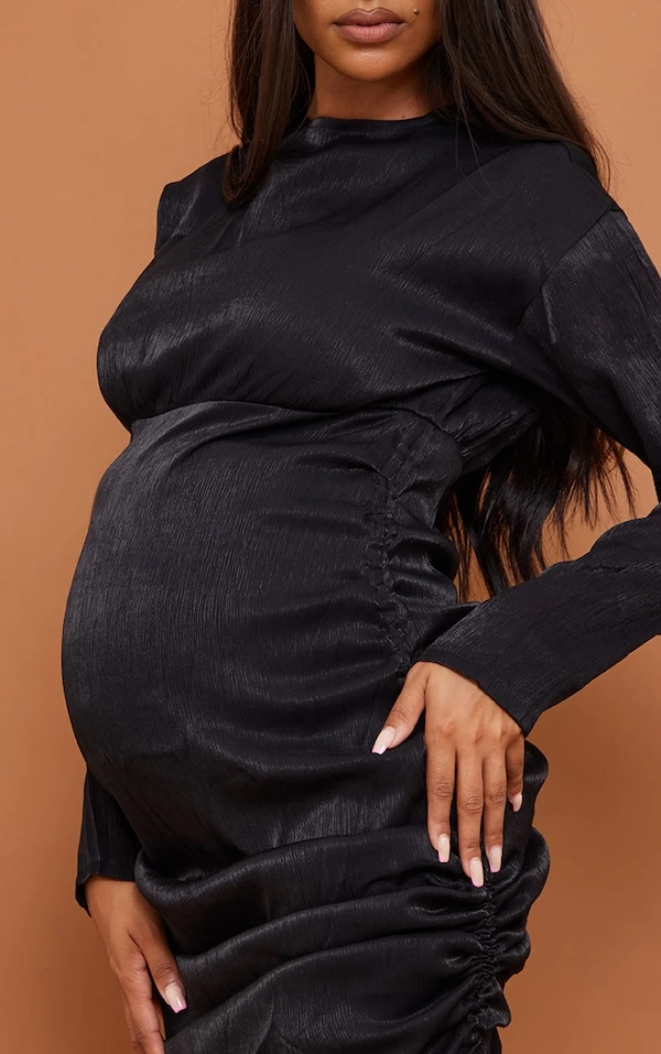 Maternité Robe Moulante De Grossesse Noire Plissée à Côté Froncé 6 Maternité Robe Moulante De Grossesse Noire Plissée à Côté Froncé – Image 4