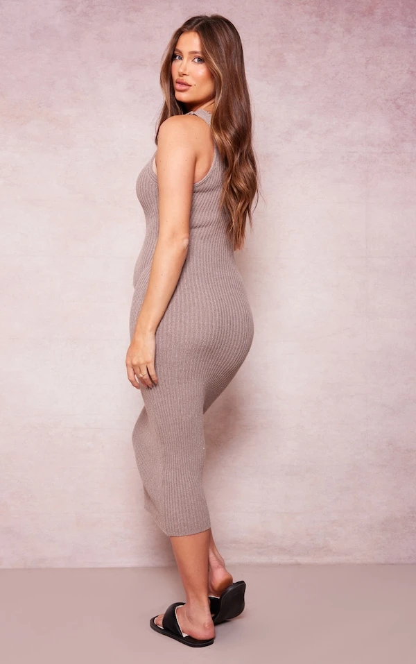 Maternité Robe De Grossesse Mi-longue En Maille Tricot Taupe à Col En V 4 Maternité Robe De Grossesse Mi-longue En Maille Tricot Taupe à Col En V – Image 2