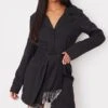 Tall Robe Blazer Noire Nouée à La Taille -Logic || Diamond || Zero Soldes Boutique 858435a899e9d7e0bb078a64e6e64c1a440805e6 cnb6663 1