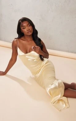 Tall Robe Longue Satinée Champagne -Logic || Diamond || Zero Soldes Boutique 96e51fb119febfb6f13c1339c8764e1cf86d2c7f cnd3343 3