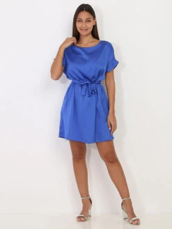 Robe Fluide Et Satinée Bleue Ceinturée Bleu 7 Robe Fluide Et Satinée Bleue Ceinturée Bleu -Logic || Diamond || Zero Soldes Boutique V25 2520 BLU 3