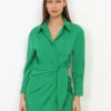 Robe Portefeuille Fluide à Nouer 1 Robe Portefeuille Fluide à Nouer -Logic || Diamond || Zero Soldes Boutique W12 3814 GRN 1