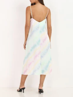 Robe Mi-longue Satiné à Tie And Dye 6 Robe Mi-longue Satiné à Tie And Dye -Logic || Diamond || Zero Soldes Boutique W15 3632 GRN 2