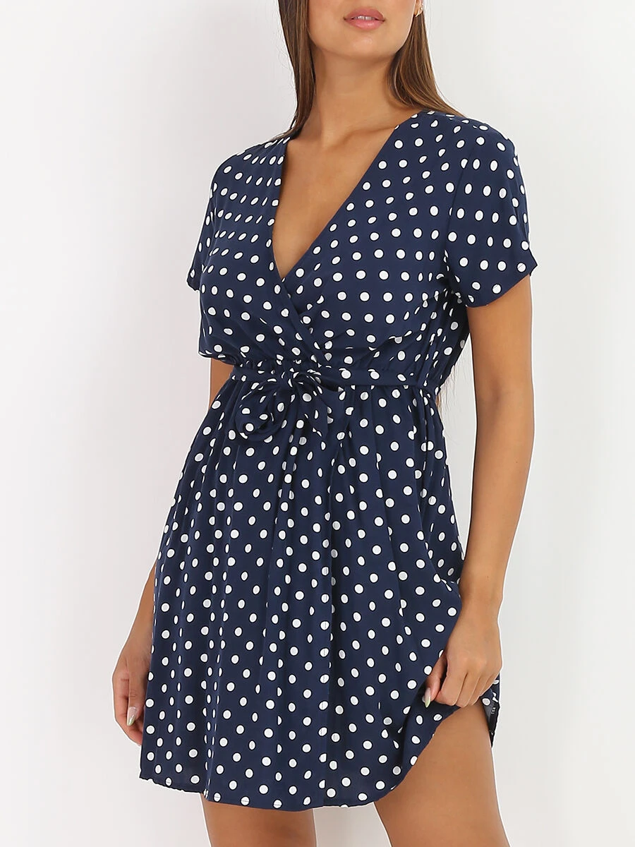 Robe à Pois Avec Ceinture 4 Robe à Pois Avec Ceinture – Image 2