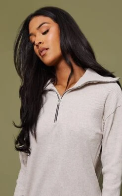 Tall Robe Pull Oversize Beige Côtelée à Col Montant Et Demi Zip -Logic || Diamond || Zero Soldes Boutique b512394678b1dcbb9a285be4ab54598ba8230035 cnc4013 4