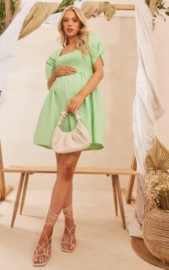 Maternité Mini Robe Babydoll De Grossesse Vert Sauge Froncée Sur Le Buste