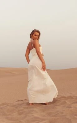 Robe De Plage Longue Effet Lin Sable à Fente Latérale Et Empiècements Dorés 9 Robe De Plage Longue Effet Lin Sable à Fente Latérale Et Empiècements Dorés -Logic || Diamond || Zero Soldes Boutique c5504ec8518c14374517acfdcf5752563329f4bd cnd4508 3