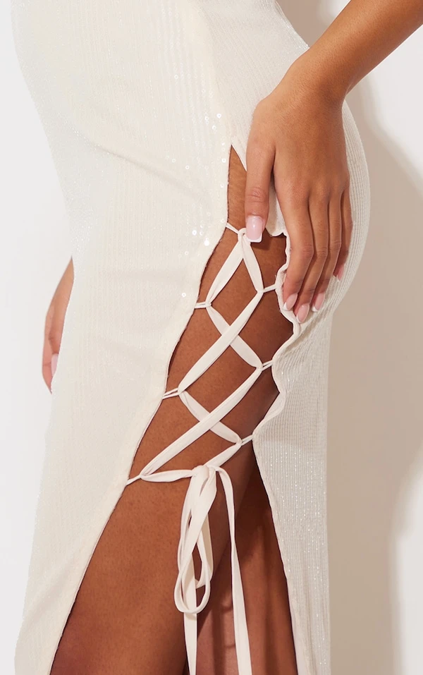 Tall Robe Bustier Mi-longue Nude à Sequins 6 Tall Robe Bustier Mi-longue Nude à Sequins – Image 4