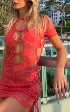 Mini Robe De Plage Découpée Corail En Mesh Texturé -Logic || Diamond || Zero Soldes Boutique cda1eeddf1b69854edbf27c777051f8509823b45 cmv6937 5