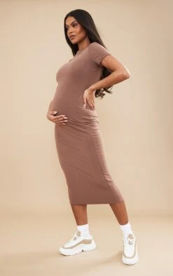 Maternité Robe De Grossesse Mi-longue En Jersey Chocolat à Manches Courtes