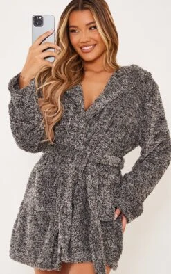 PRETTYLITTLETHING Robe De Chambre Gris Anthracite Duveteuse à Capuche